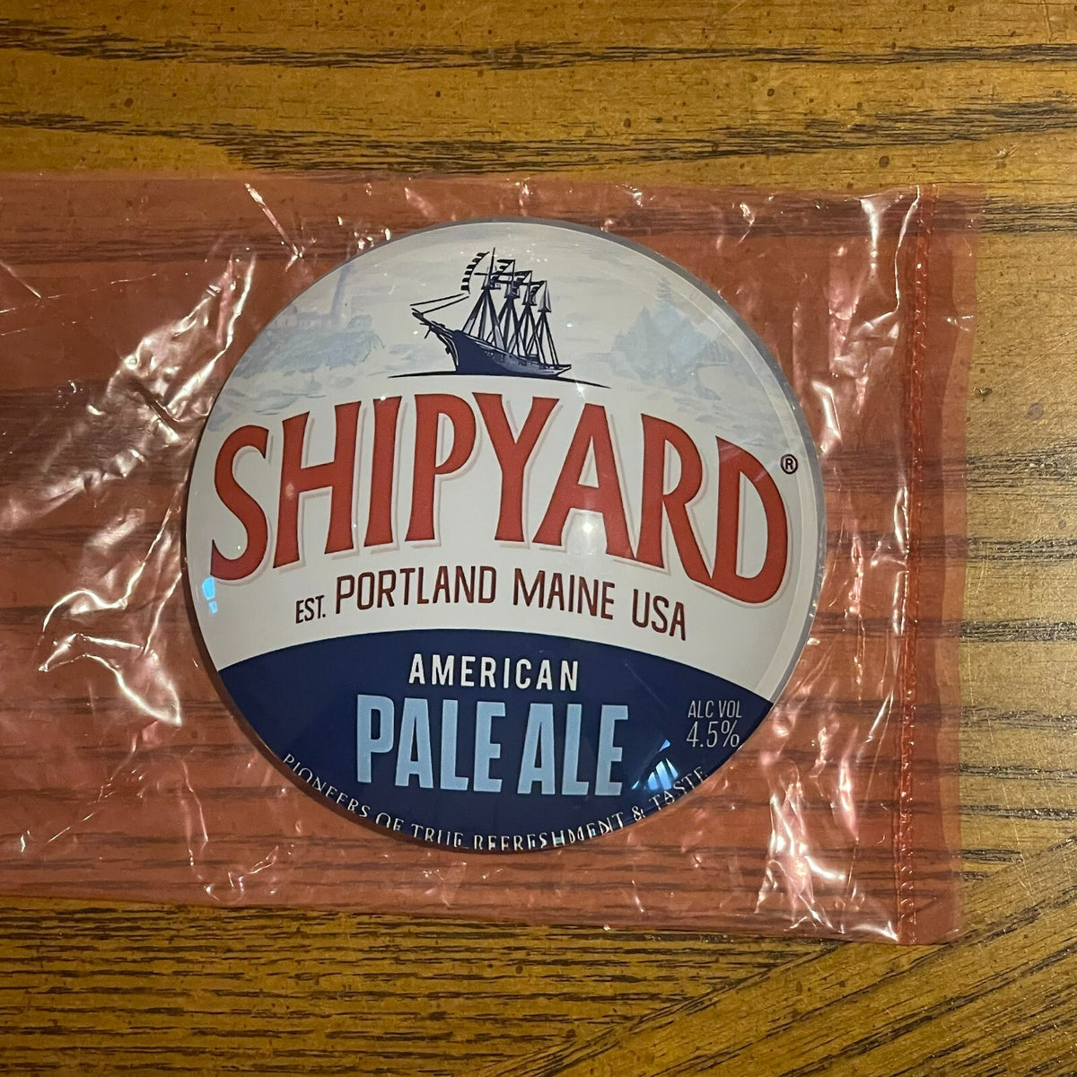 Shipyard Pale Ale badge in its packaging