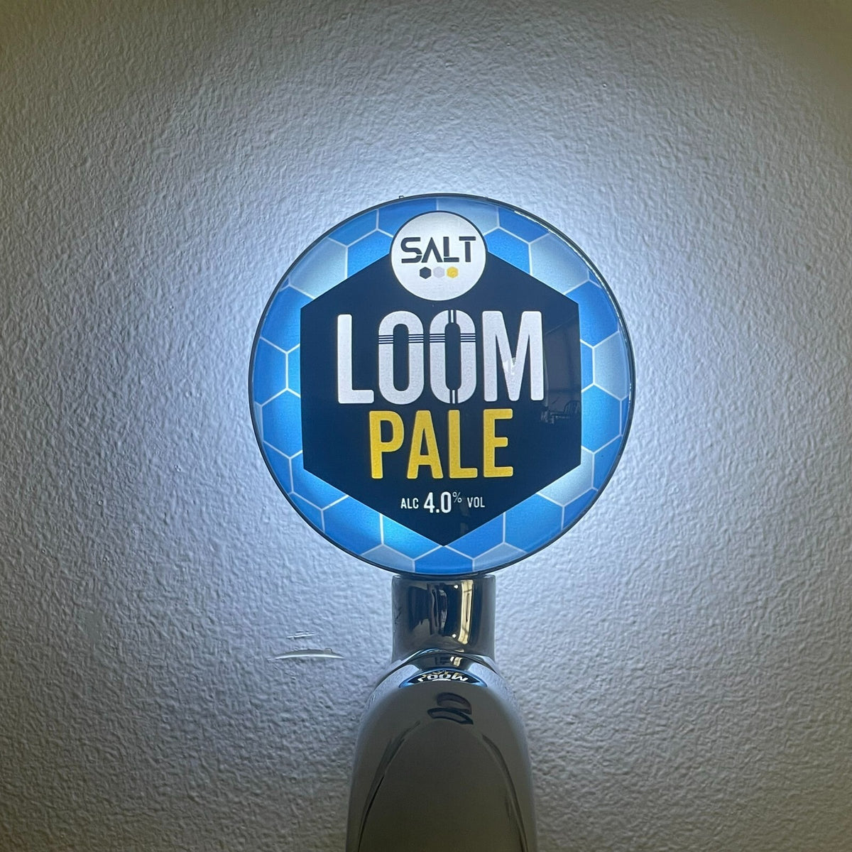 Salt Loom Pale badge lit up on a beer tap