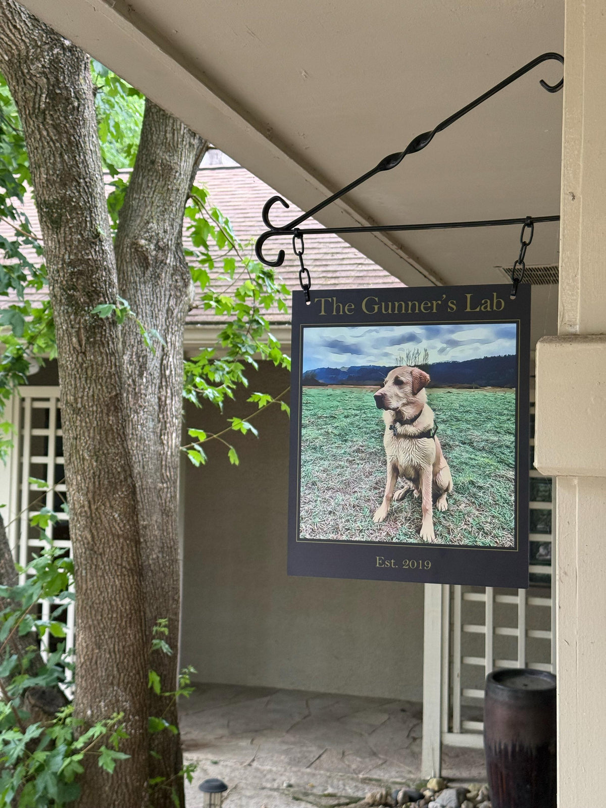 Gunner's Lab pub sign